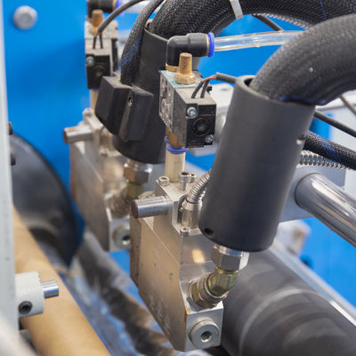 0.009-0.025 мм Толщина материала Электрический двигатель Алюминиевая фольга Слиттер Rewinding Machine